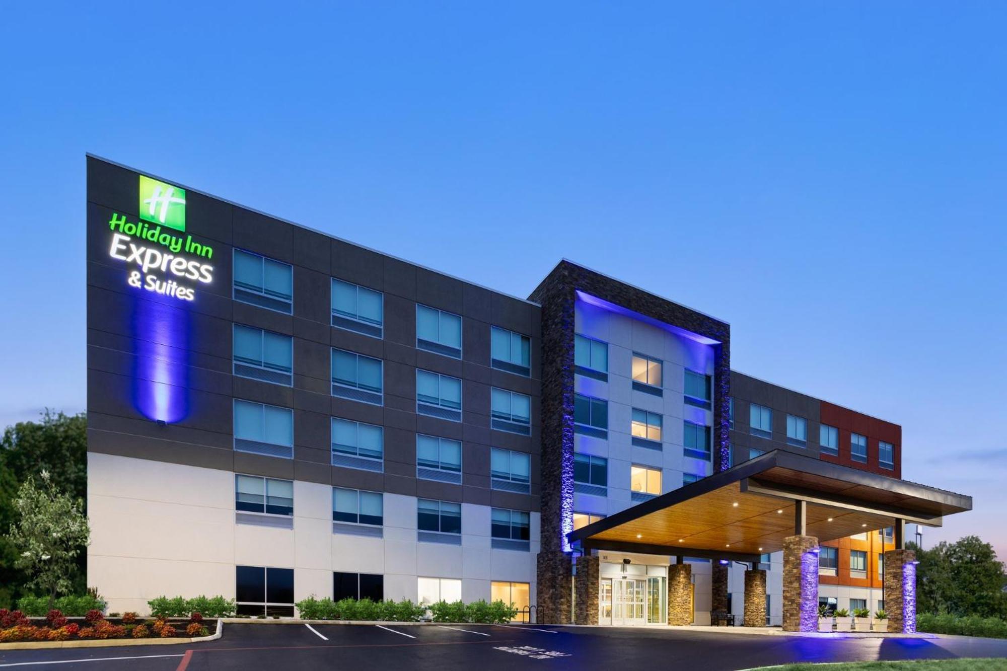 Holiday Inn Express & Suites Waynesboro East Экстерьер фото